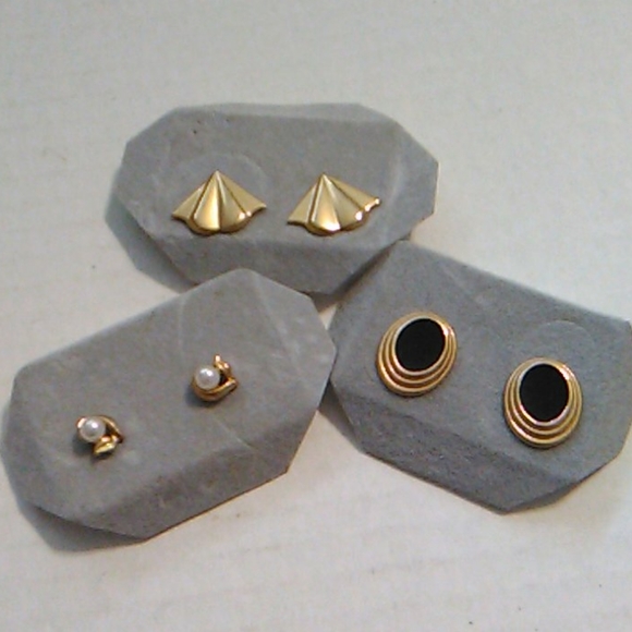 Jewelry - Nwt Earring bundle